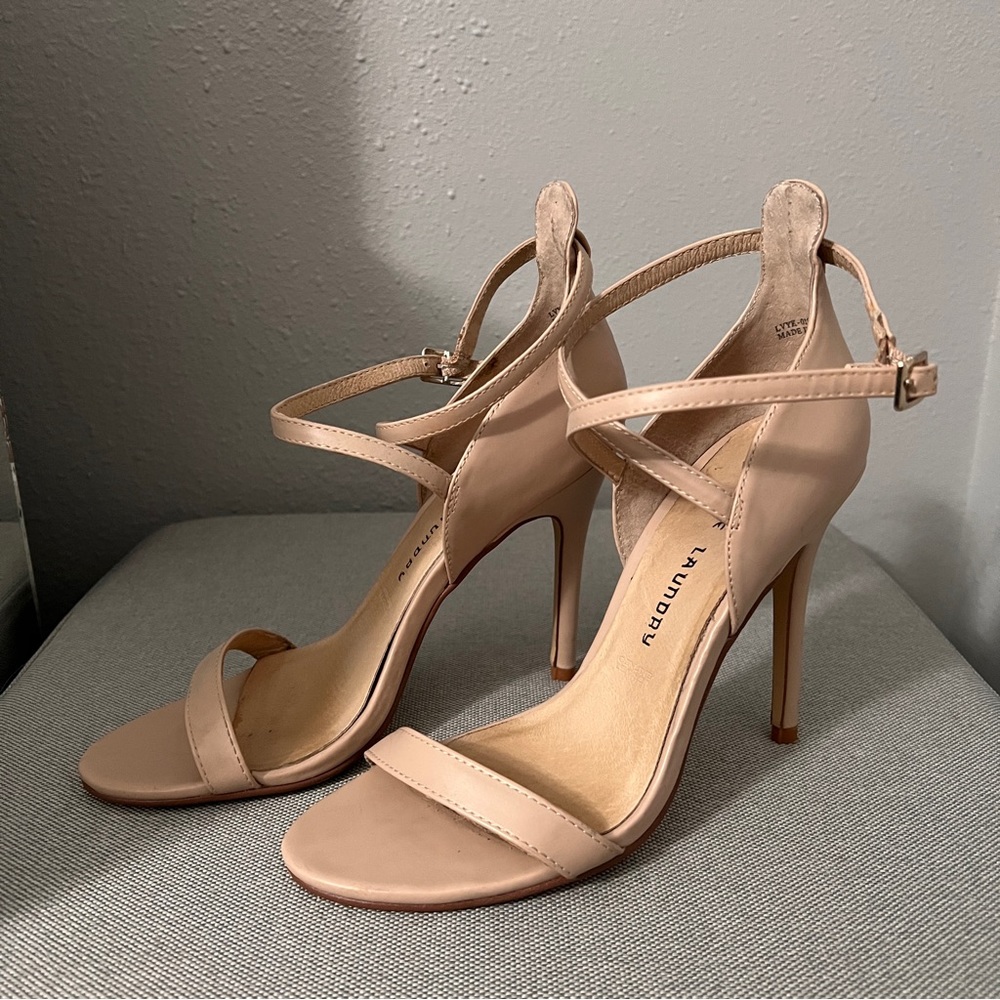 Chinese Laundry Sabrie Tan Heel